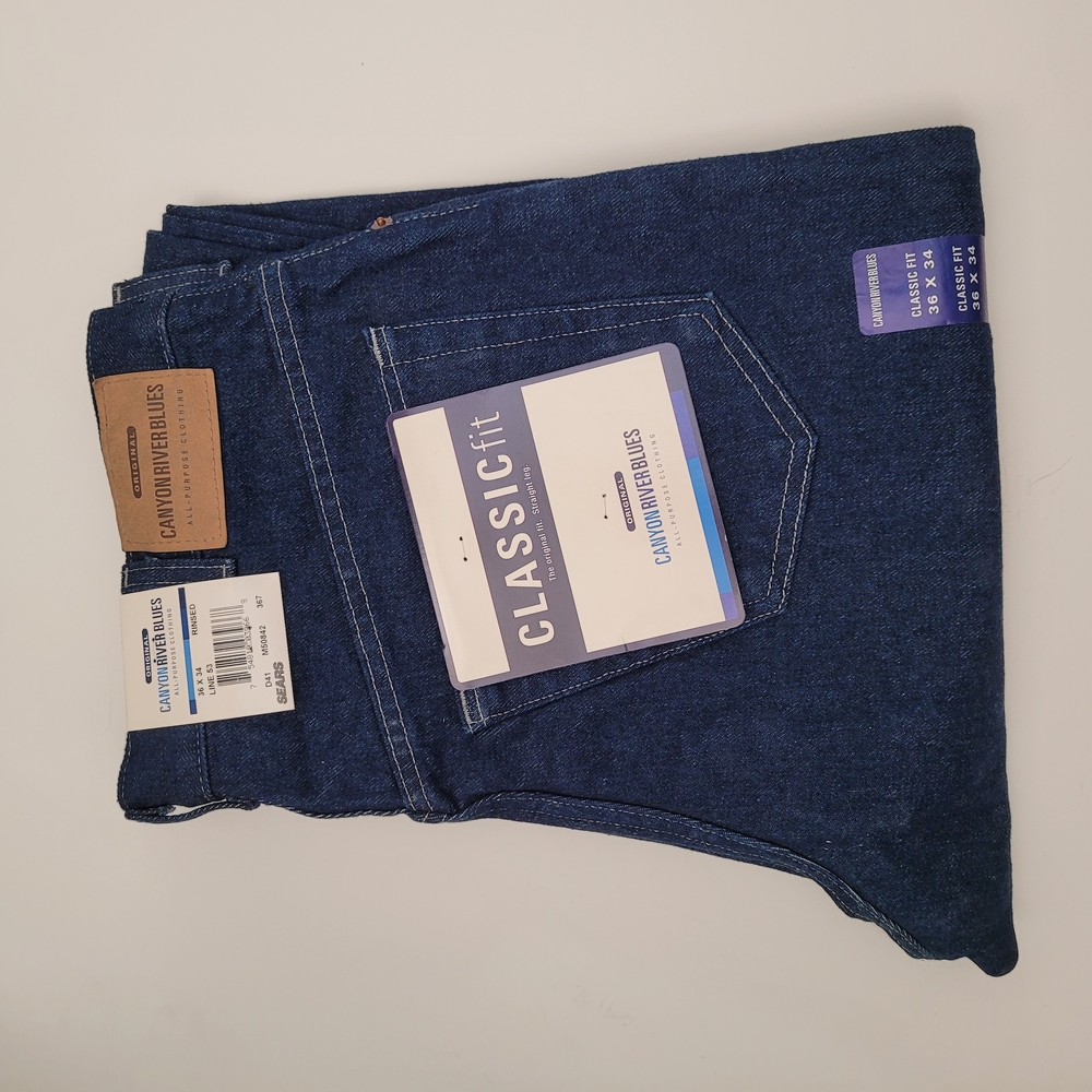 NWT Canyon River Blues Classic Fit Blue Jeans